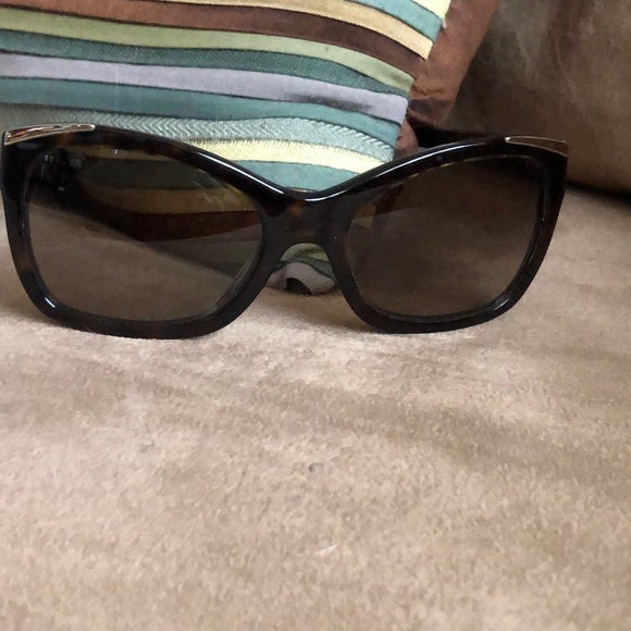 Stella McCartney sunnies - Picture 1 of 5